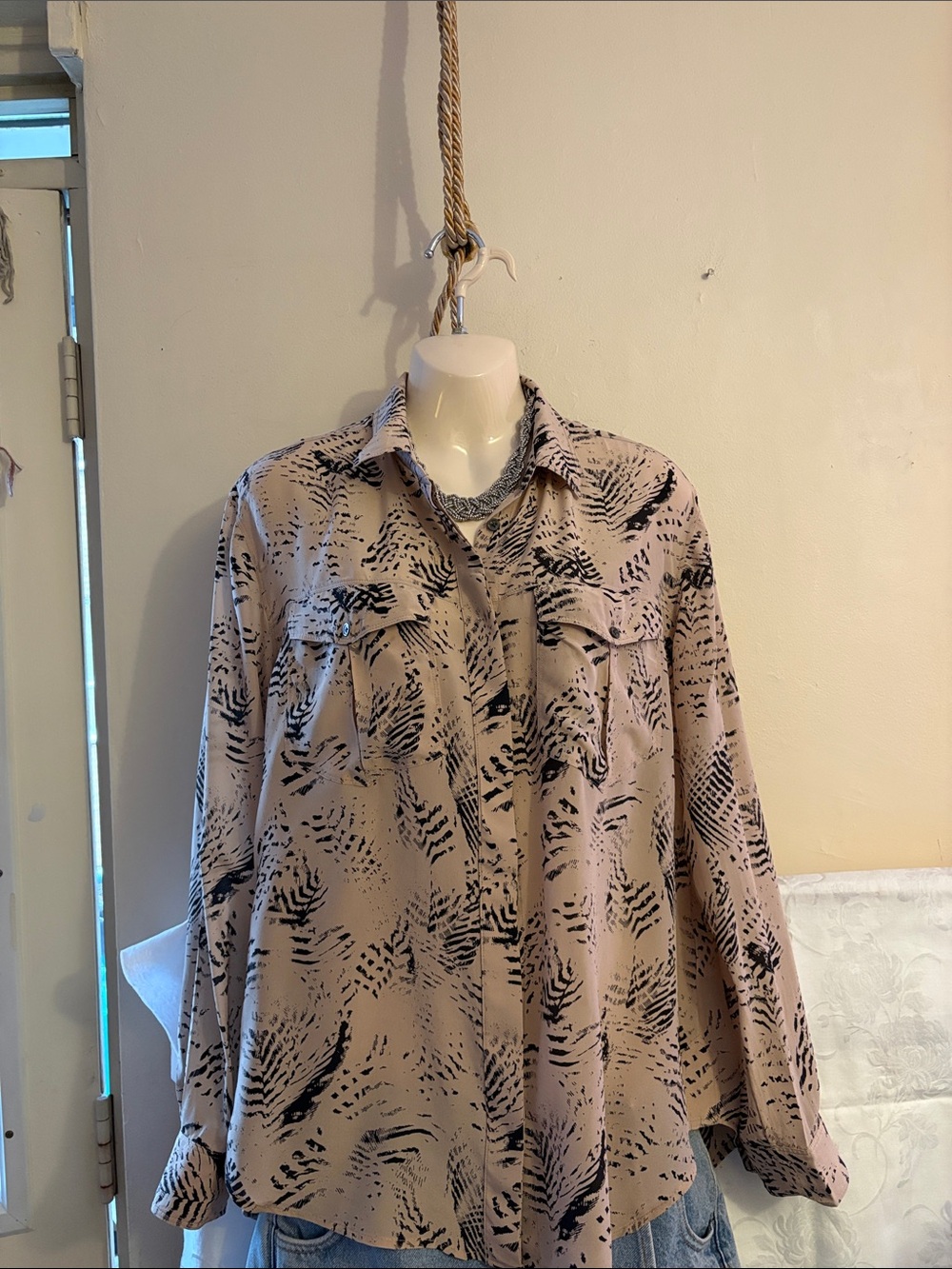 Banana Republic Beige and Black Abstract Print Button-Down Blouse. 100. Silk